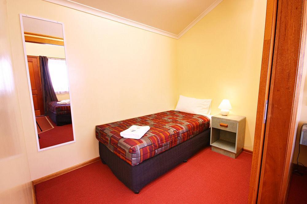Downs Motel Toowoomba Extérieur photo